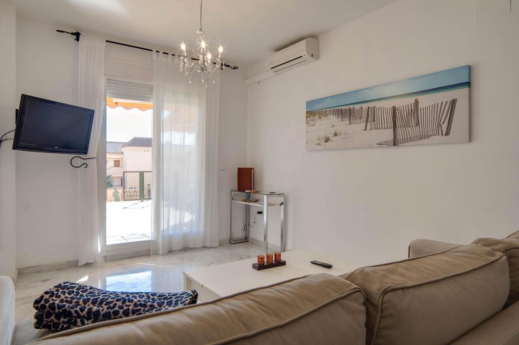 Apartamento Alta Loma With Bbq, Sea Views, Pool, Wifi Sleeps 6 Appartement Fuengirola Buitenkant foto
